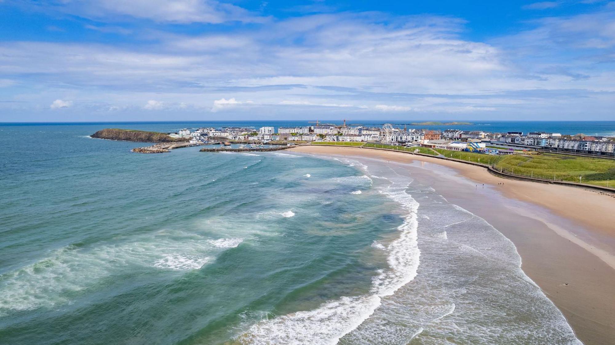 2 Princess Green - Portrush By The Sea エクステリア 写真